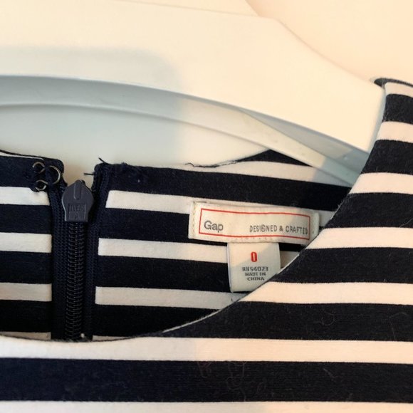 Gap Striped Fit & Flare Dress - Picture 4 of 5